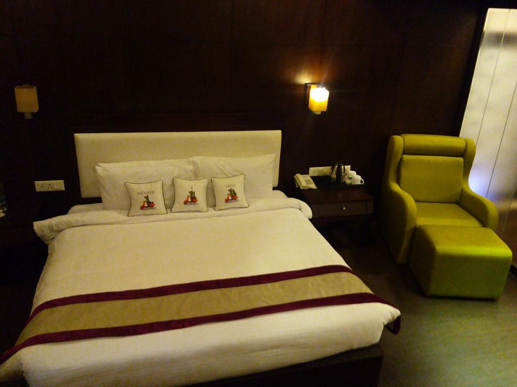Hotel Saurabh Candy By Peppermint Haldwāni Cameră foto